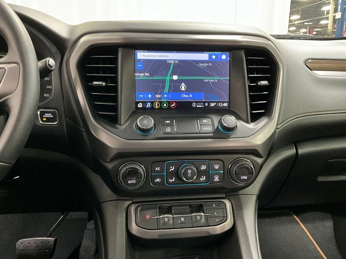 2023 GMC Acadia AT4 - Photo 8