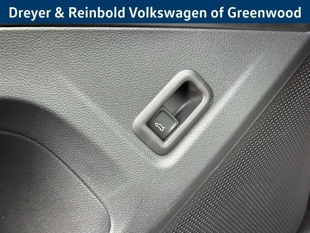 2026 Volkswagen Tiguan SE - Photo 22