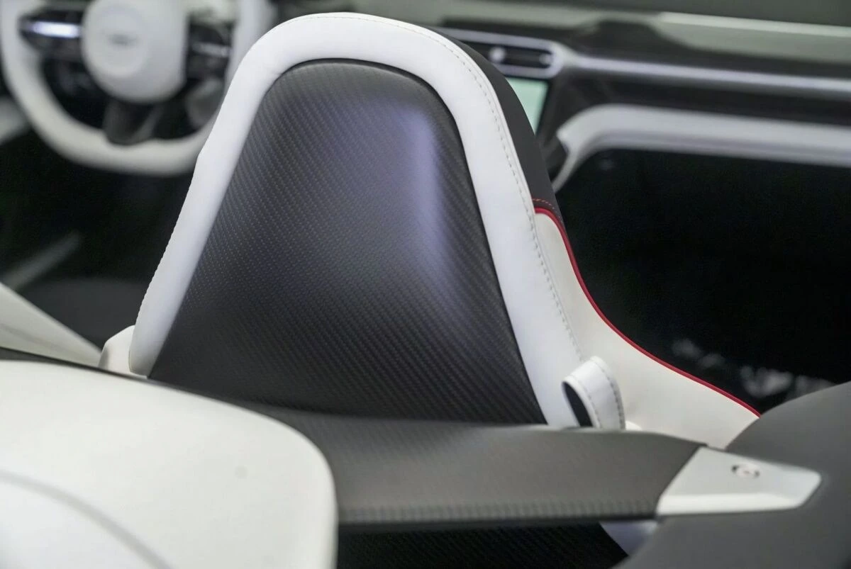 2026 Aston Martin Vanquish Base - Photo 45