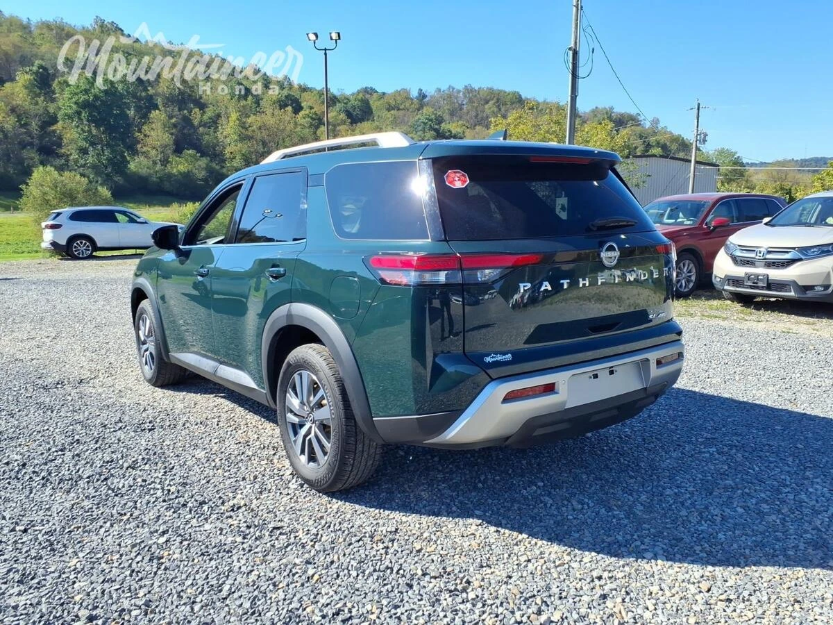2025 Nissan Pathfinder SL - Photo 7