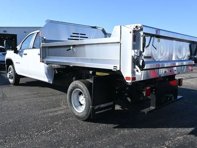 2025 Chevrolet Silverado 3500HD Work Truck photo 6