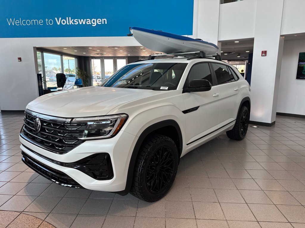 2026 Volkswagen Atlas Cross Sport SEL R-Line Black