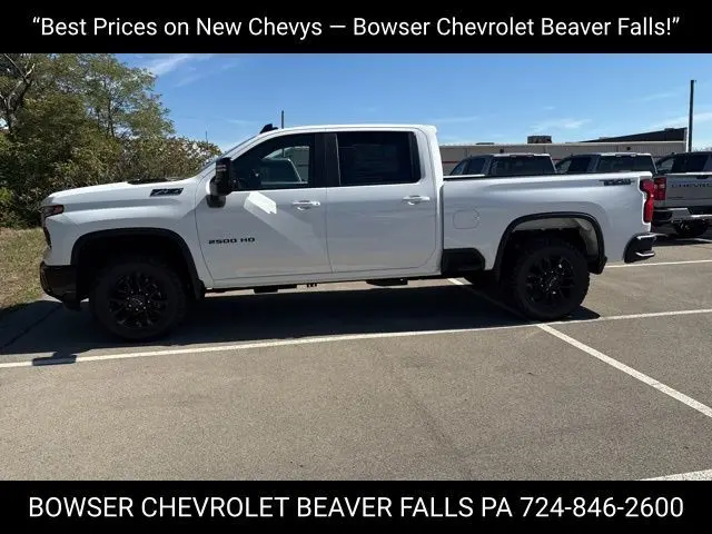 2025 Chevrolet Silverado 2500HD LT photo 2