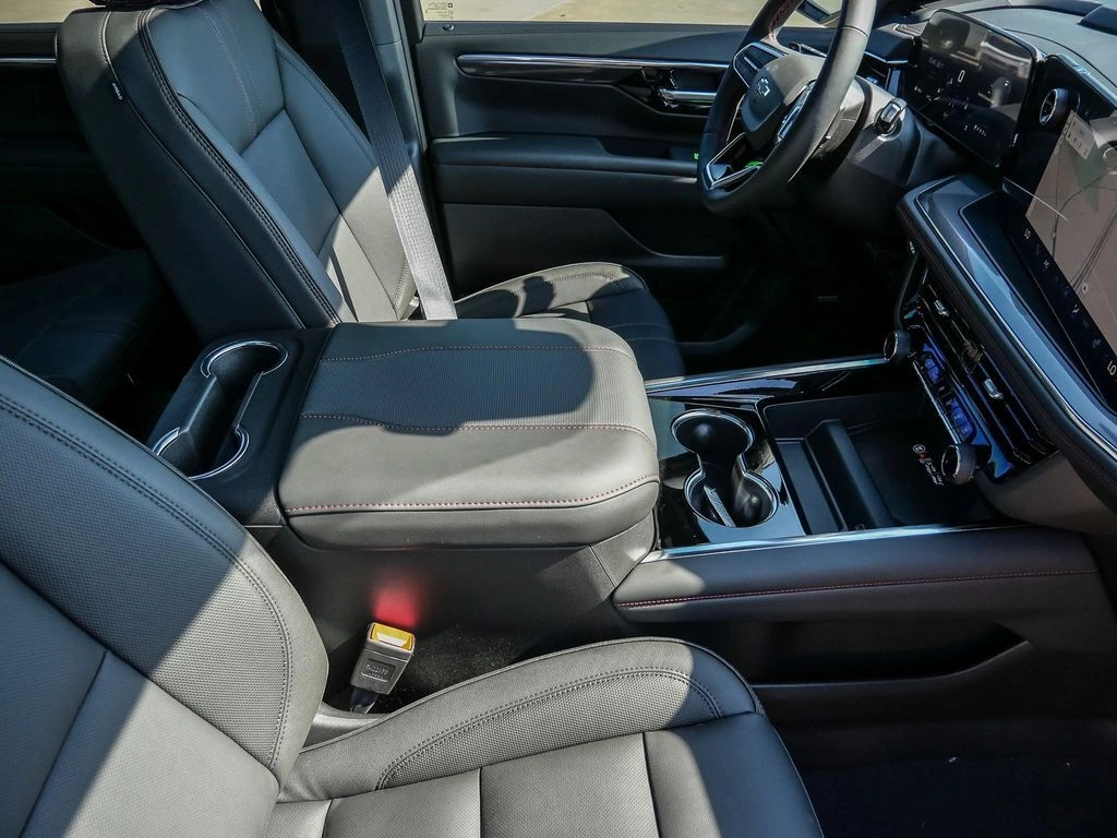 2026 Chevrolet Tahoe RST - Photo 17