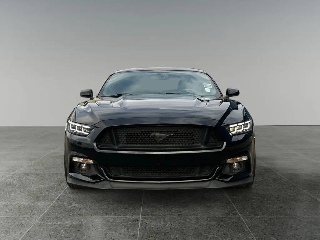 2017 Ford Mustang GT Premium photo 2