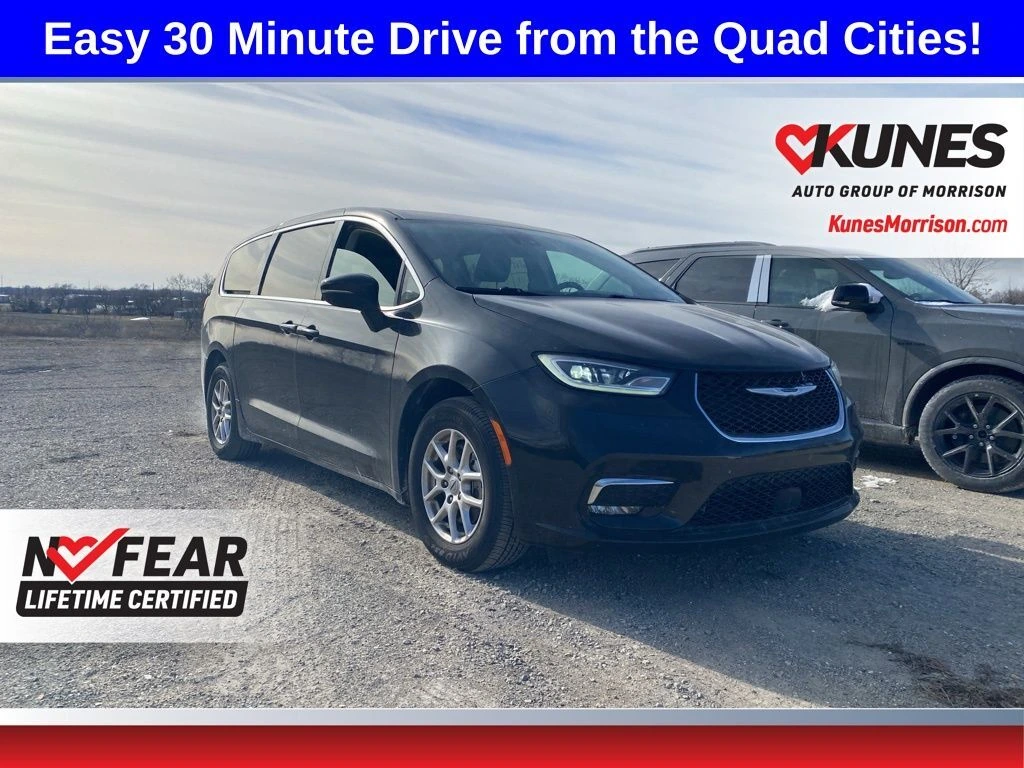 2023 Chrysler Pacifica Touring L