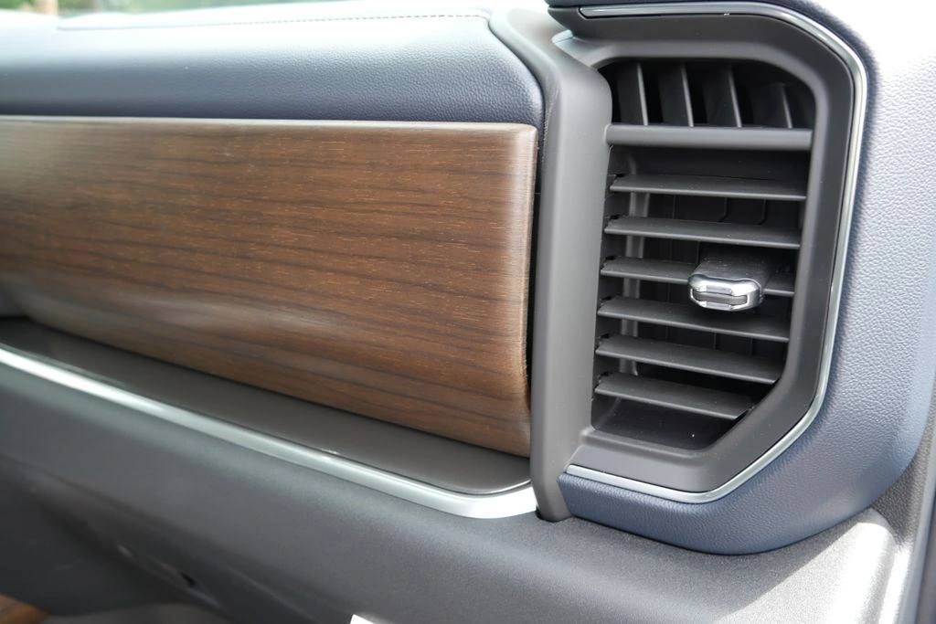 2026 Chevrolet Silverado 1500 High Country - Photo 10