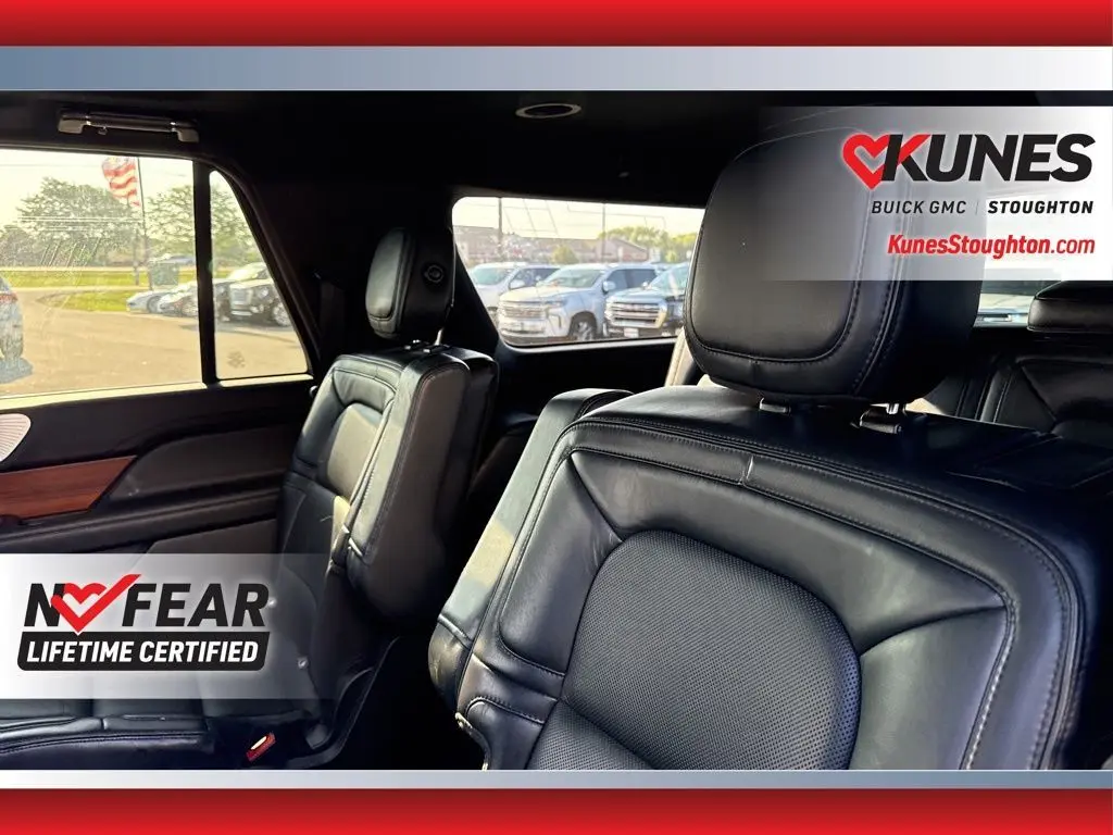 2019 Lincoln Navigator L Reserve photo 26