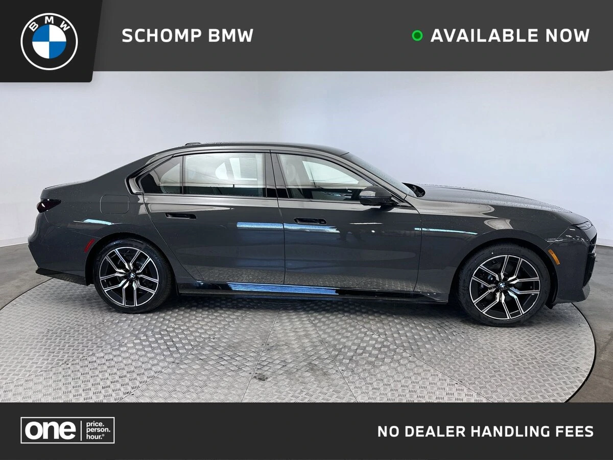 2026 BMW i7 M70's photo