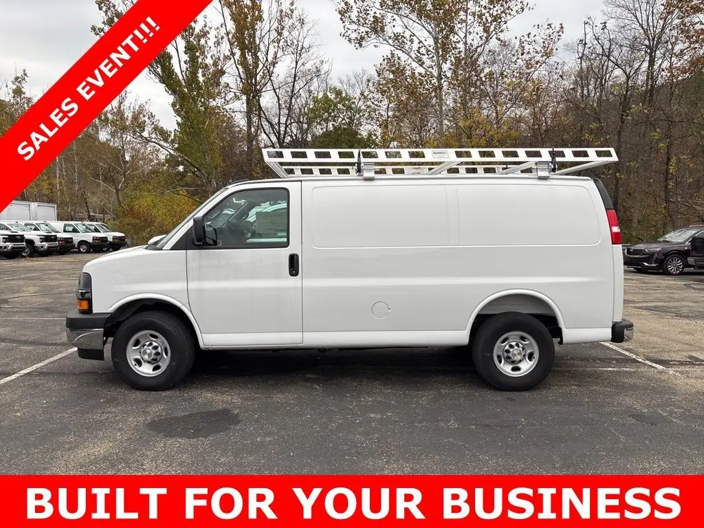 2025 Chevrolet Express 2500 Work Van Cargo photo 2