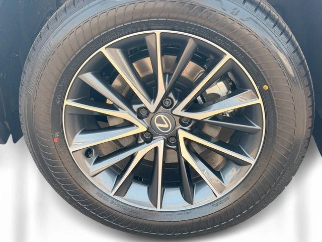 2026 Lexus NX 350 - Photo 10