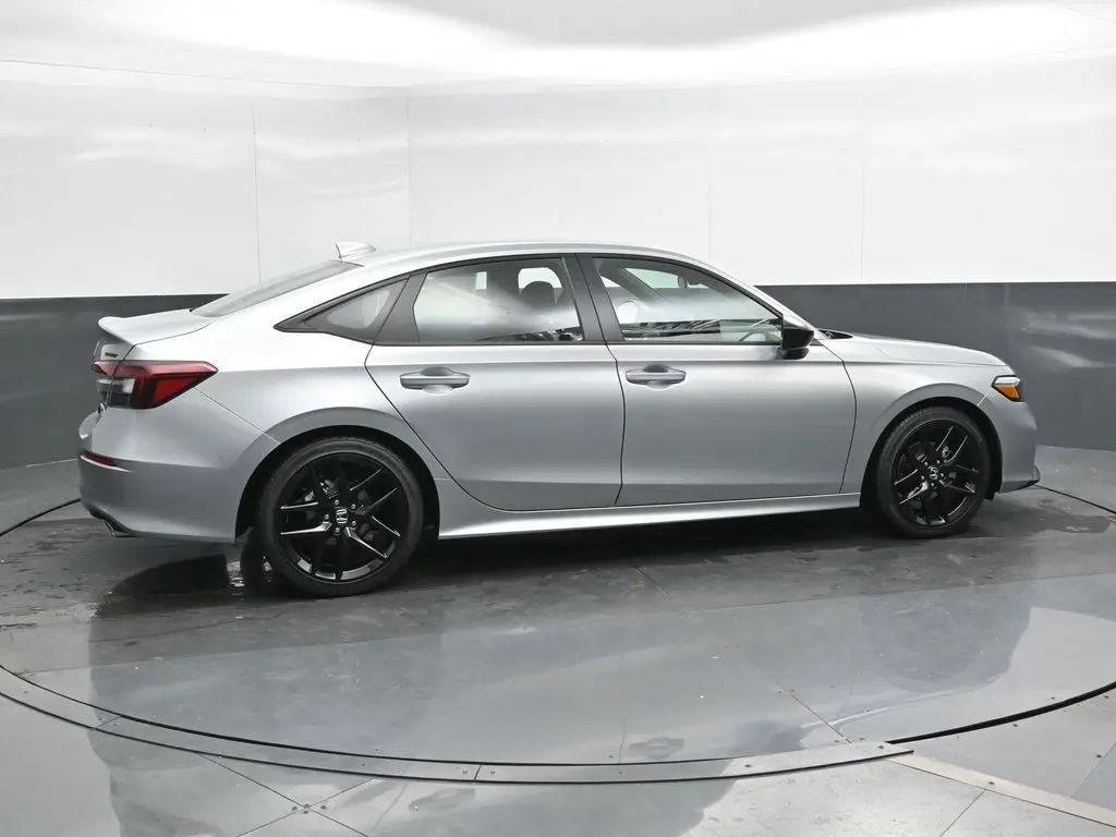 2026 Honda Civic Sport photo 2