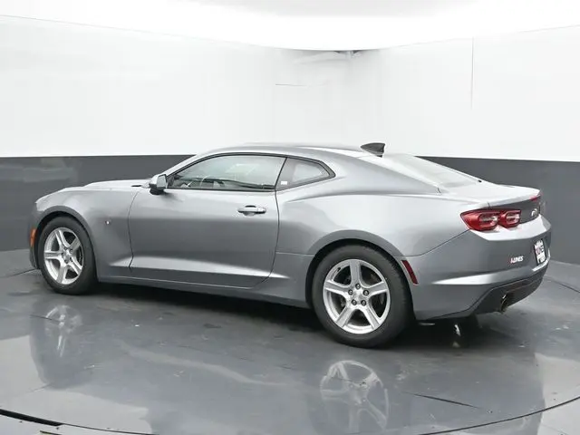 2023 Chevrolet Camaro 1LT photo 5