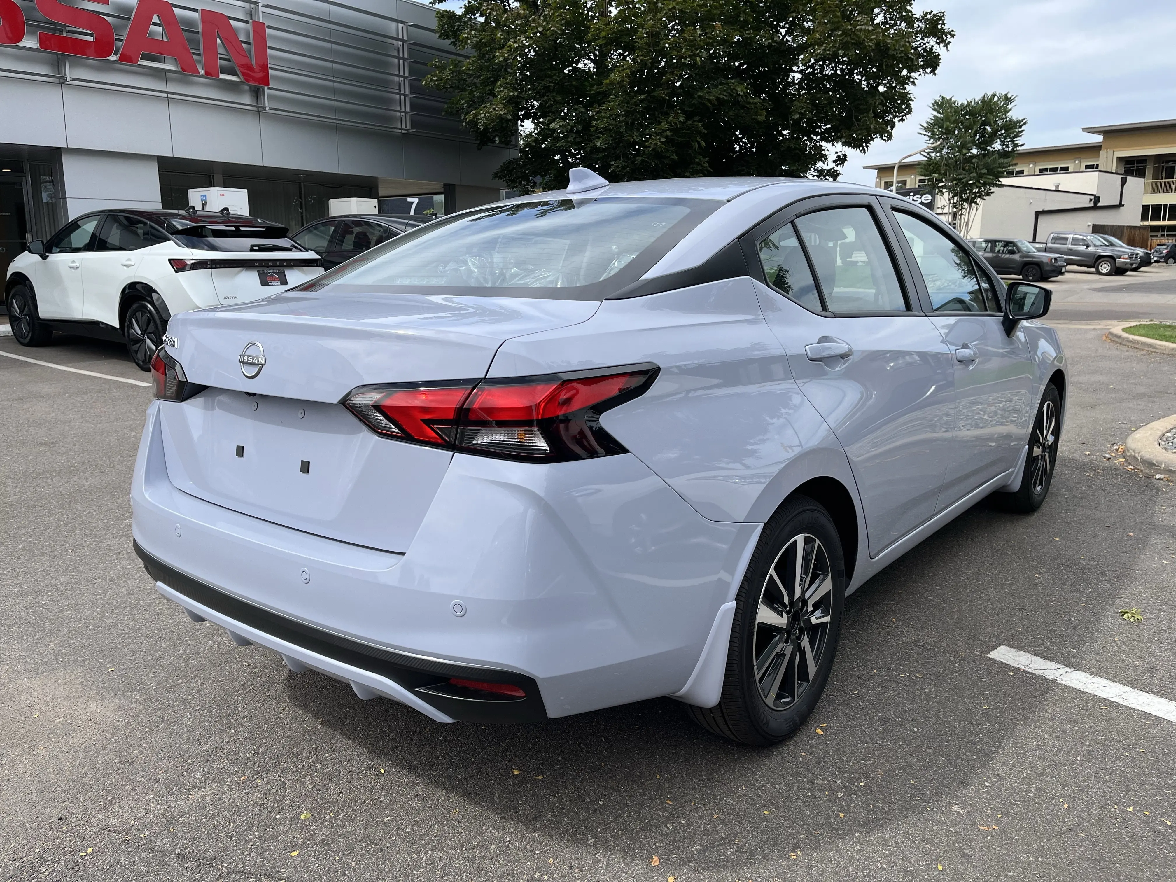 2025 Nissan Versa SV photo 5