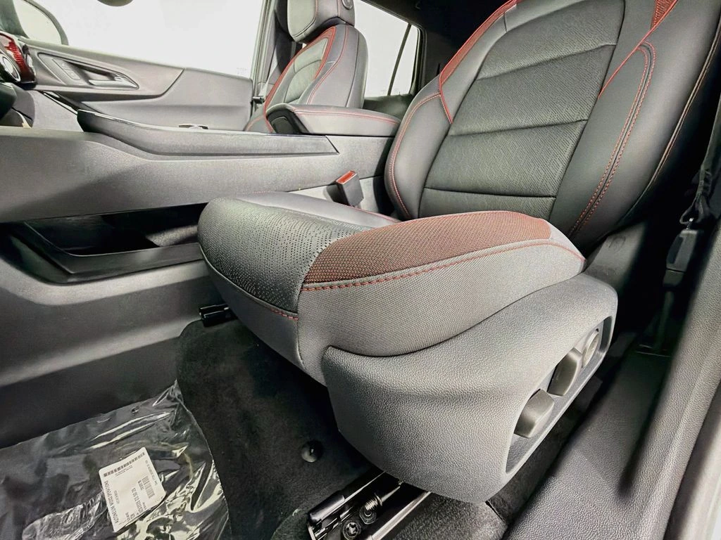 2027 Chevrolet Equinox RS - Photo 19