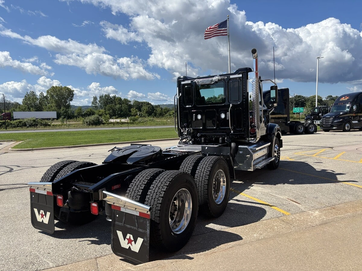 2027 Western Star 49X — photo 5