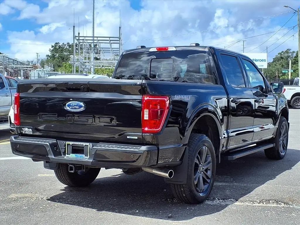 2023 Ford F-150 XLT photo 7