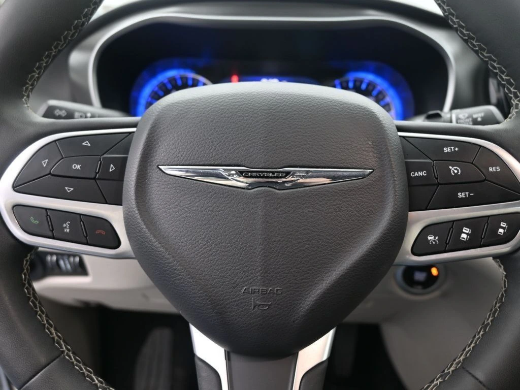 2024 Chrysler Pacifica Touring L - Photo 31