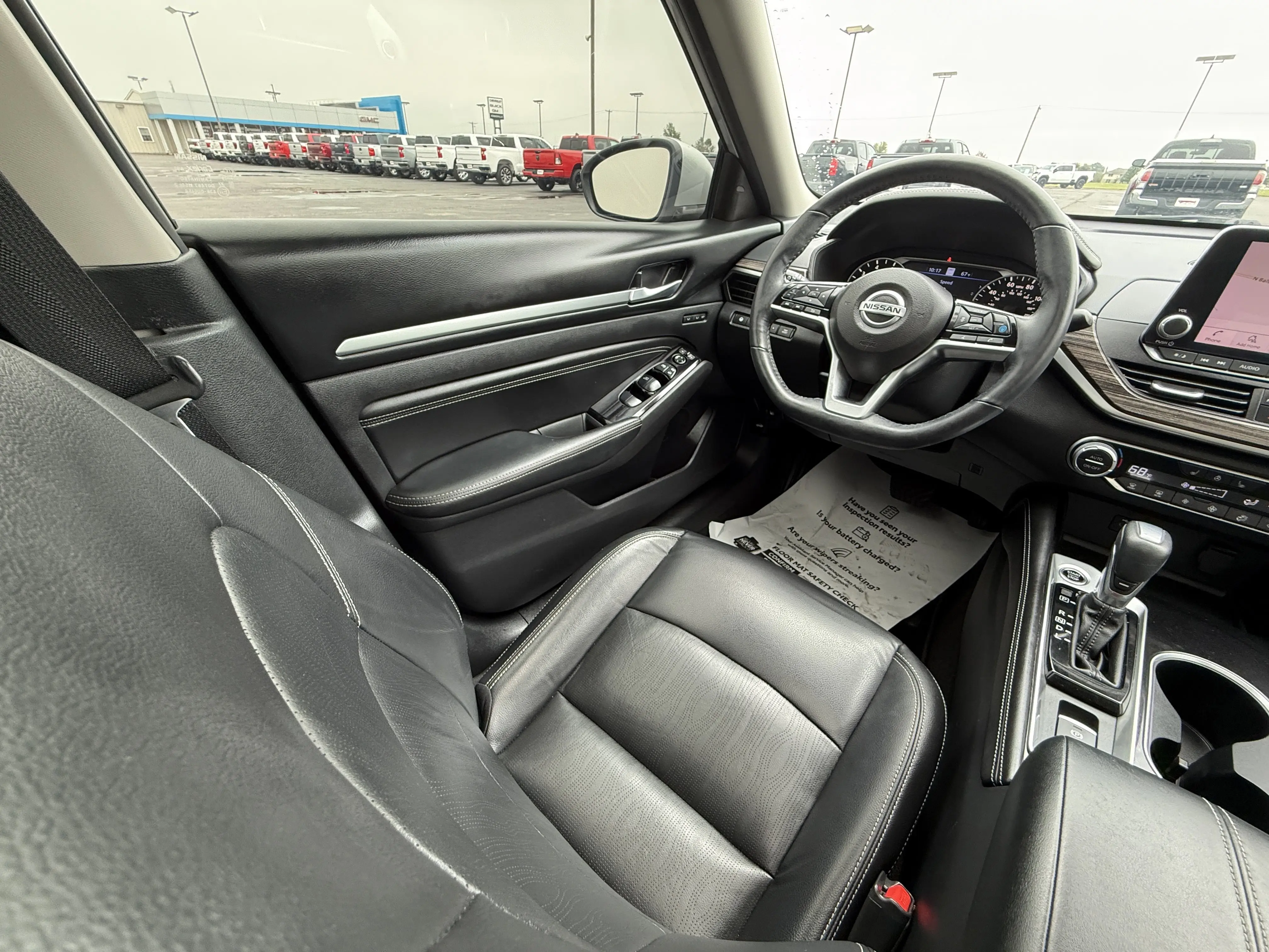 2022 Nissan Altima 2.5 Platinum photo 22