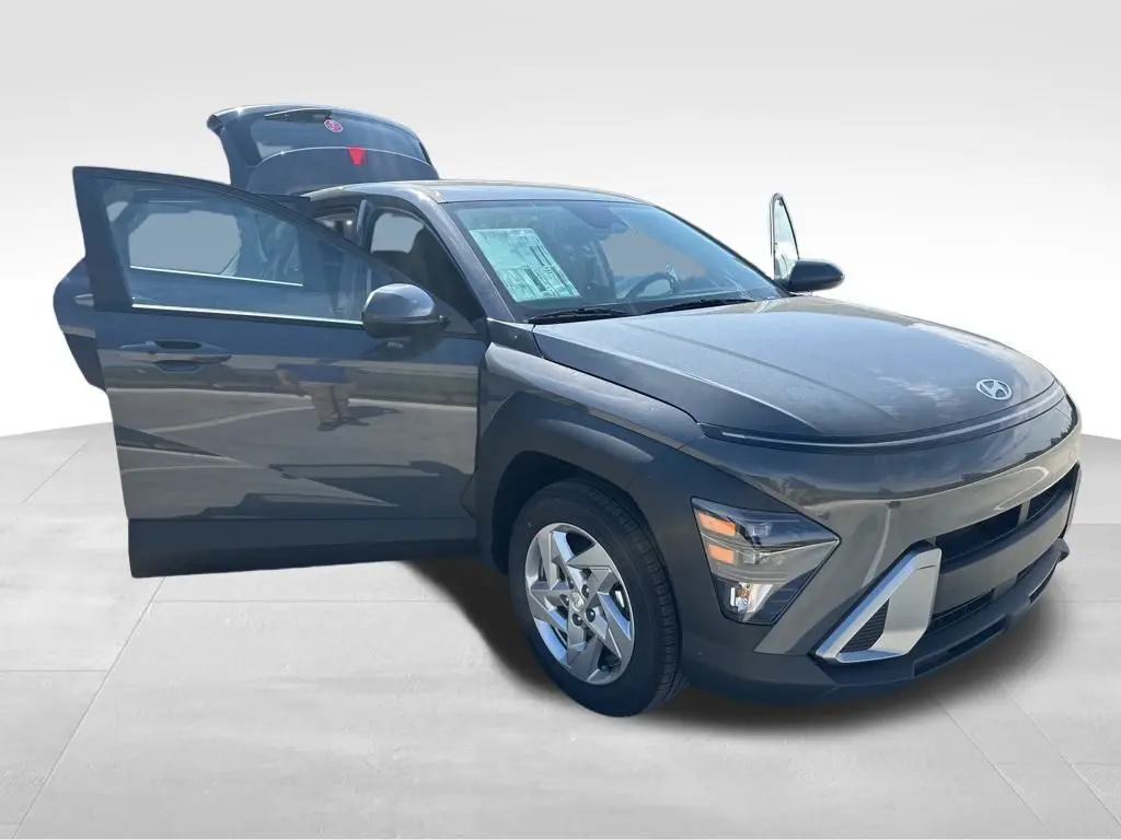 2026 Hyundai Kona SE photo 14