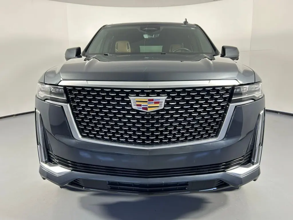 2022 Cadillac Escalade Premium Luxury photo 2
