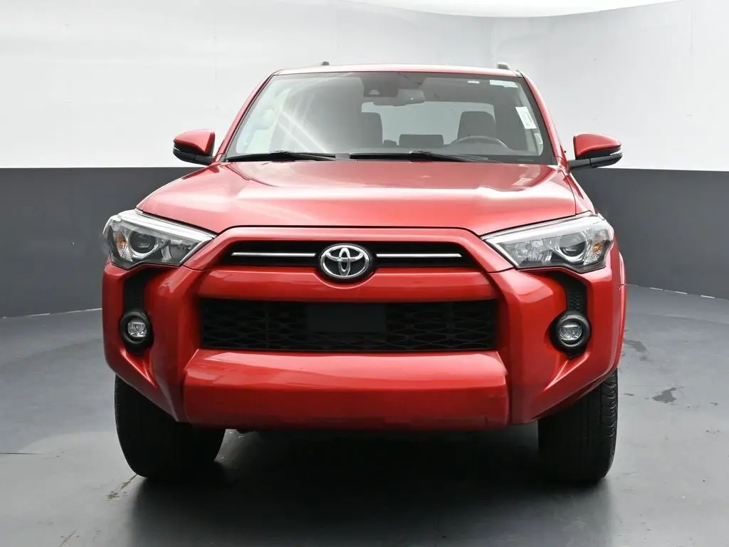 2024 Toyota 4Runner SR5 Premium 4WD photo 2