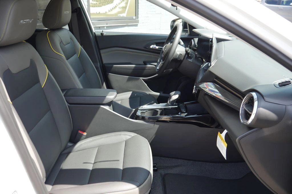 2026 Chevrolet Trax Activ - Photo 8