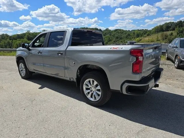 2024 Chevrolet Silverado 1500 Custom photo 3