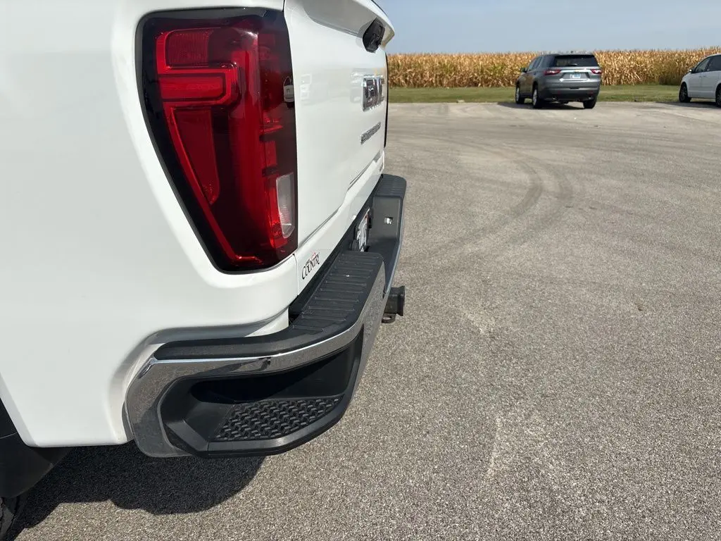 2020 Gmc Sierra SLE photo 13