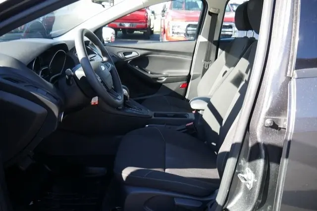 Used 2017 Ford Focus SE with VIN 1FADP3F26HL294849 for sale in Alliance, OH