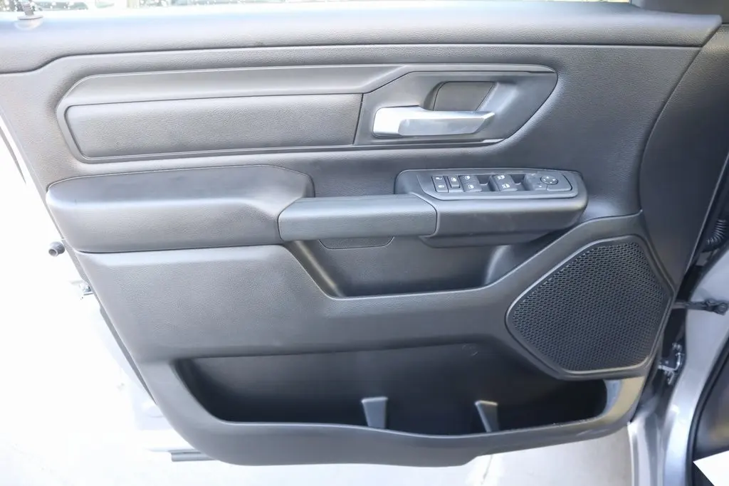 2025 Ram 1500 Tradesman photo 14