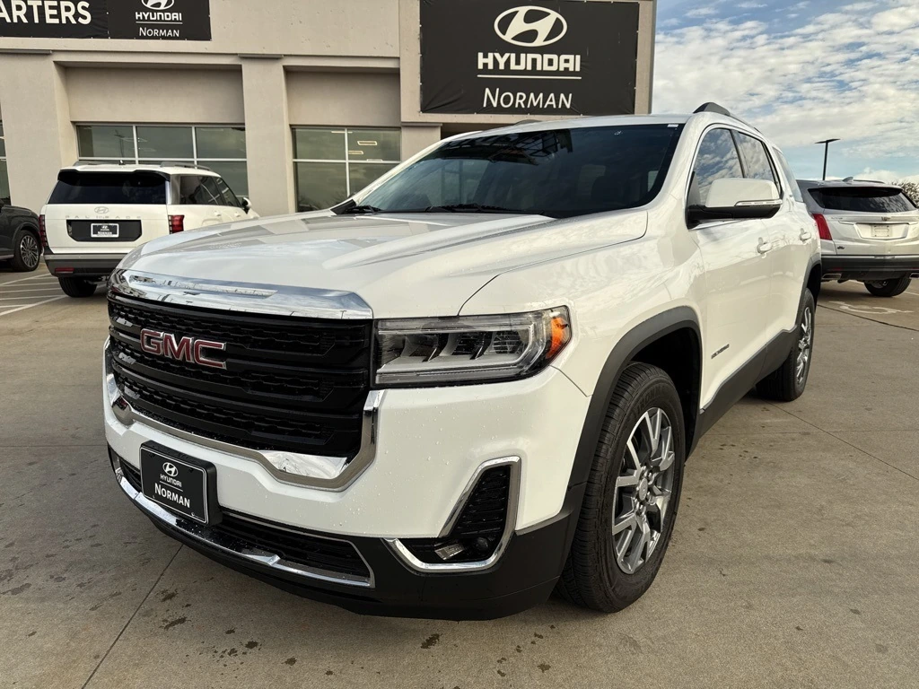 2023 GMC Acadia SL's photo