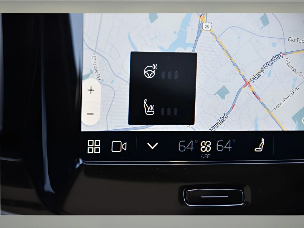 2025 Volvo - image 20