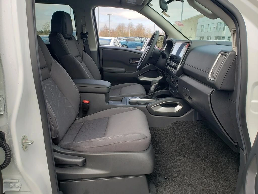 2026 Nissan Frontier SV - Photo 18