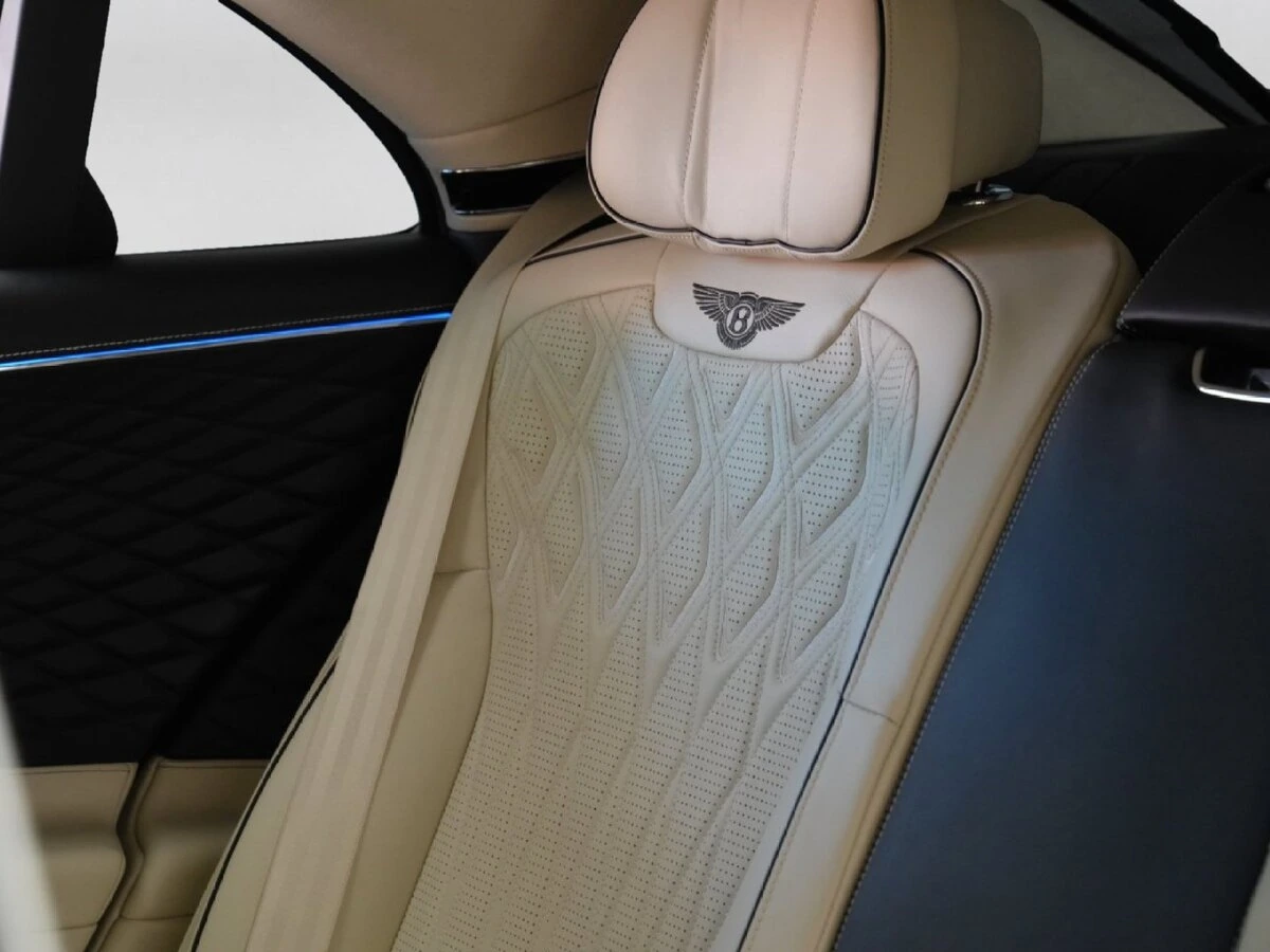 2026 Bentley Flying Spur Azure - Photo 25