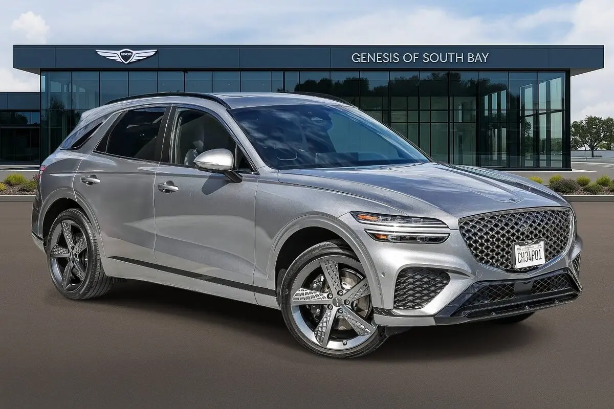 2023 GENESIS GV70 Standard's photo