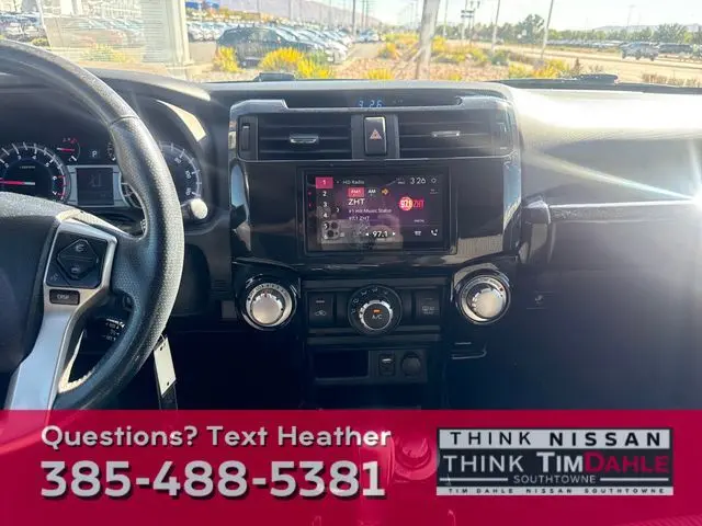 2015 Toyota 4Runner Base photo 16