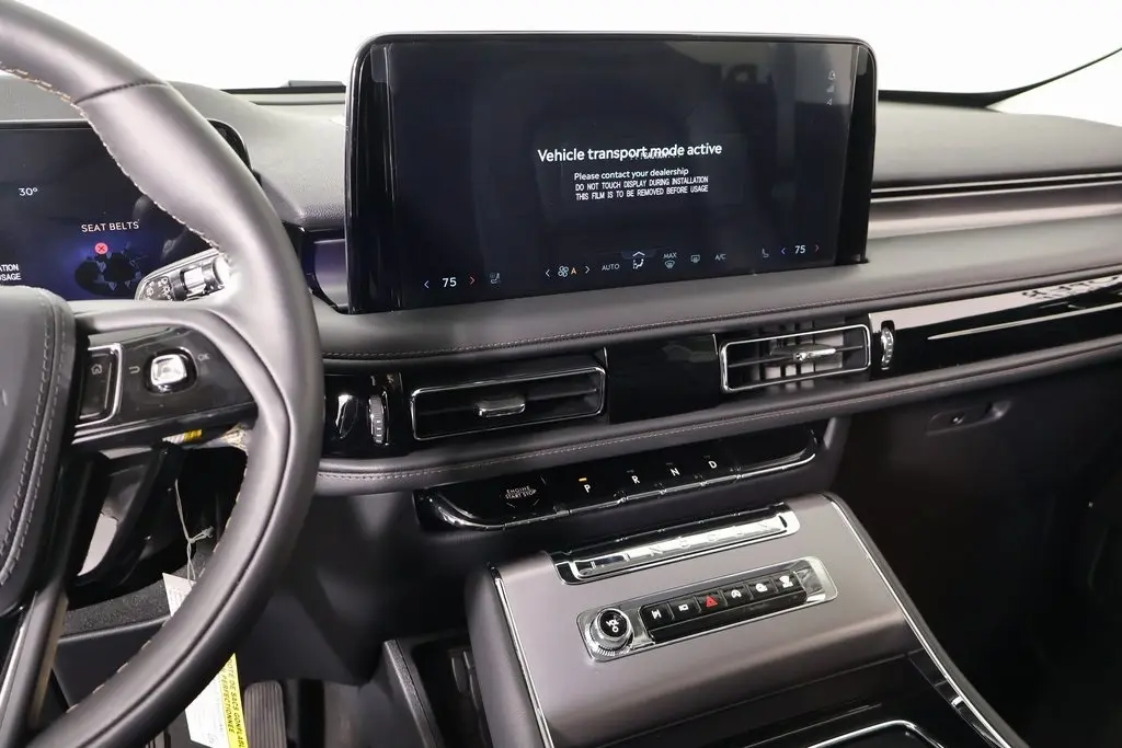 2026 Lincoln Aviator Premiere photo 2