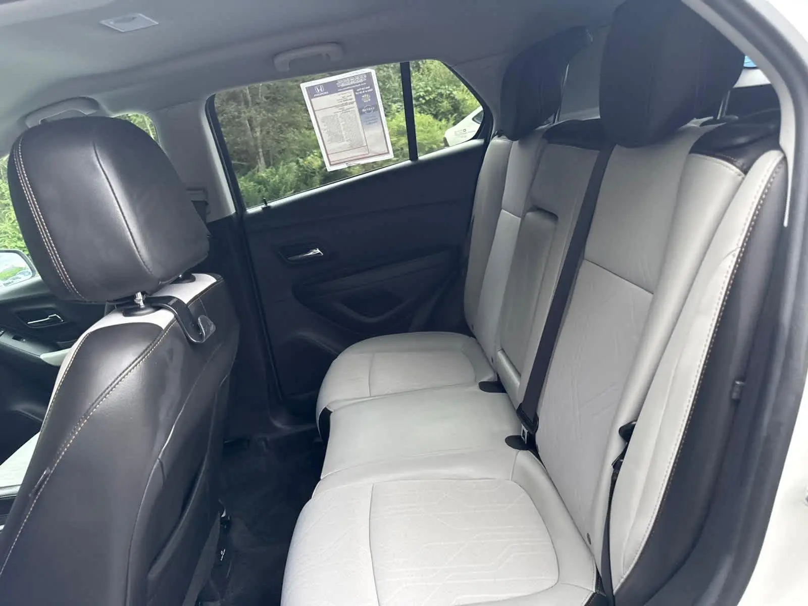 2022 Chevrolet Trax LT photo 29