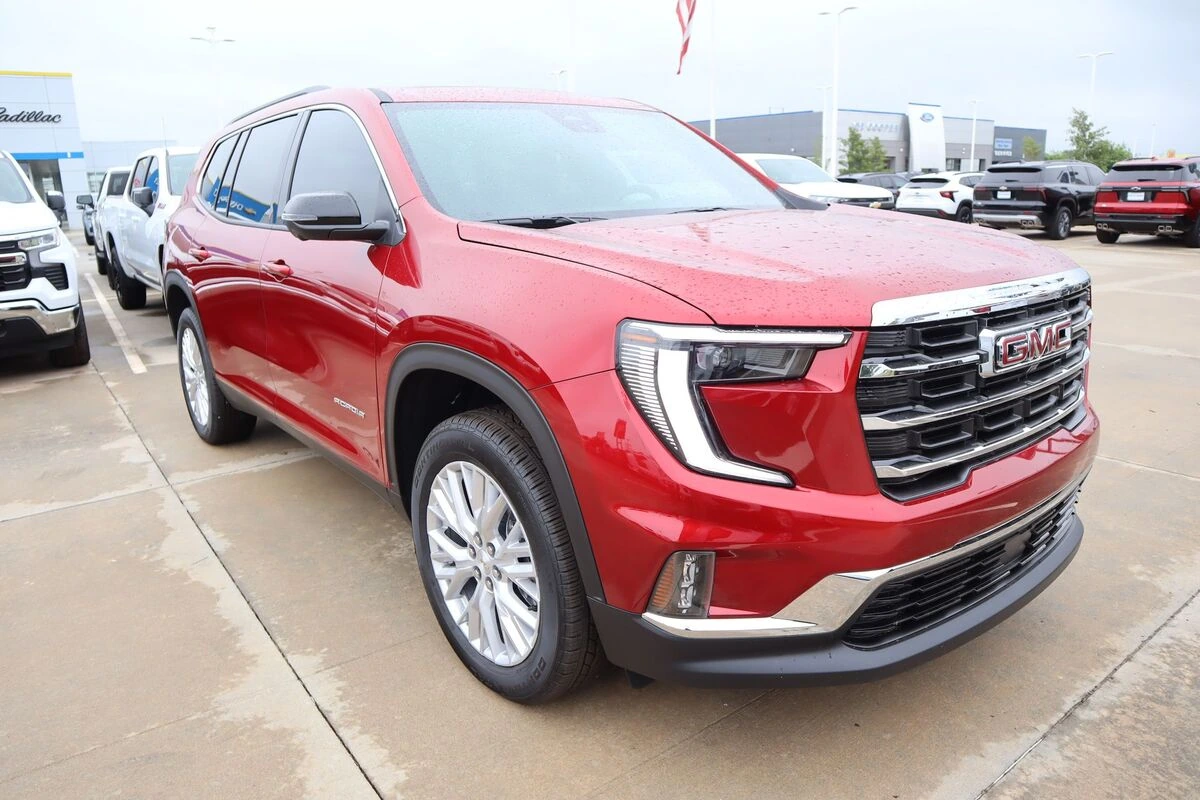 2026 GMC Acadia Elevation FWD's photo