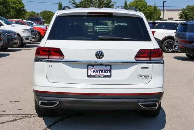 2022 Volkswagen Atlas SE Technology photo 3