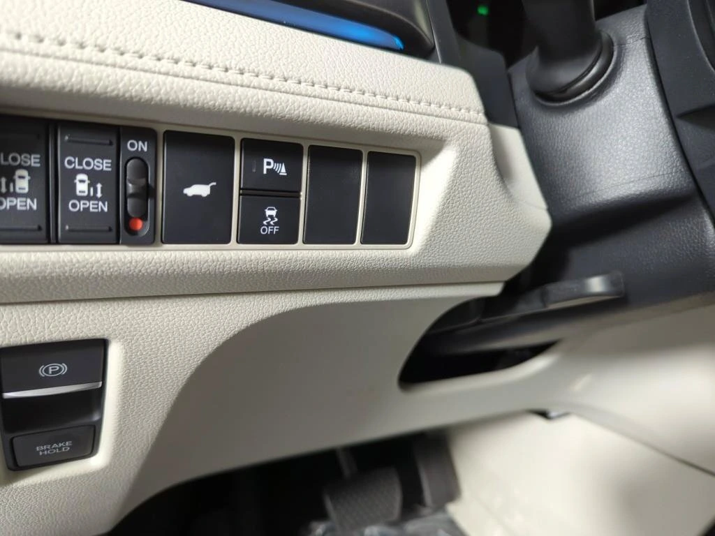 2026 Honda Odyssey Touring - Photo 19