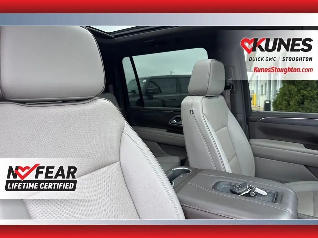 2023 Gmc Yukon XL SLT photo 42