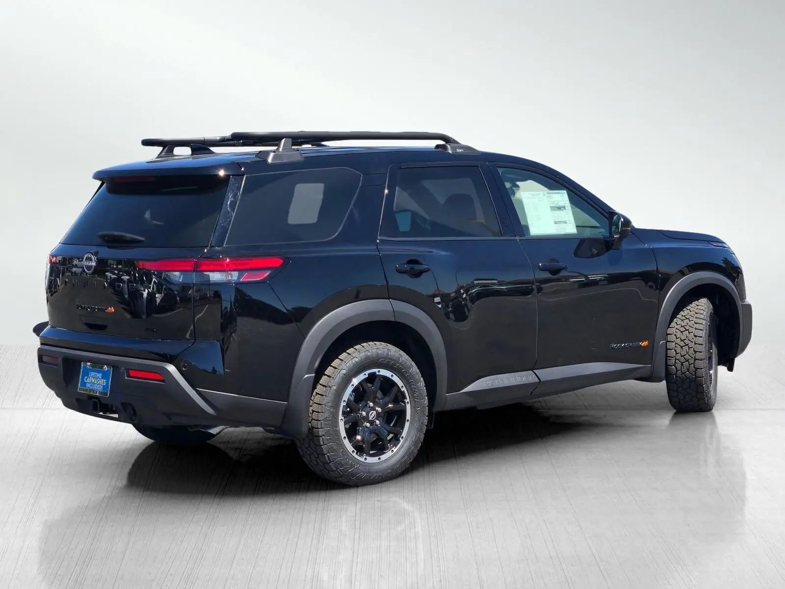 2025 Nissan Pathfinder Rock Creek photo 4