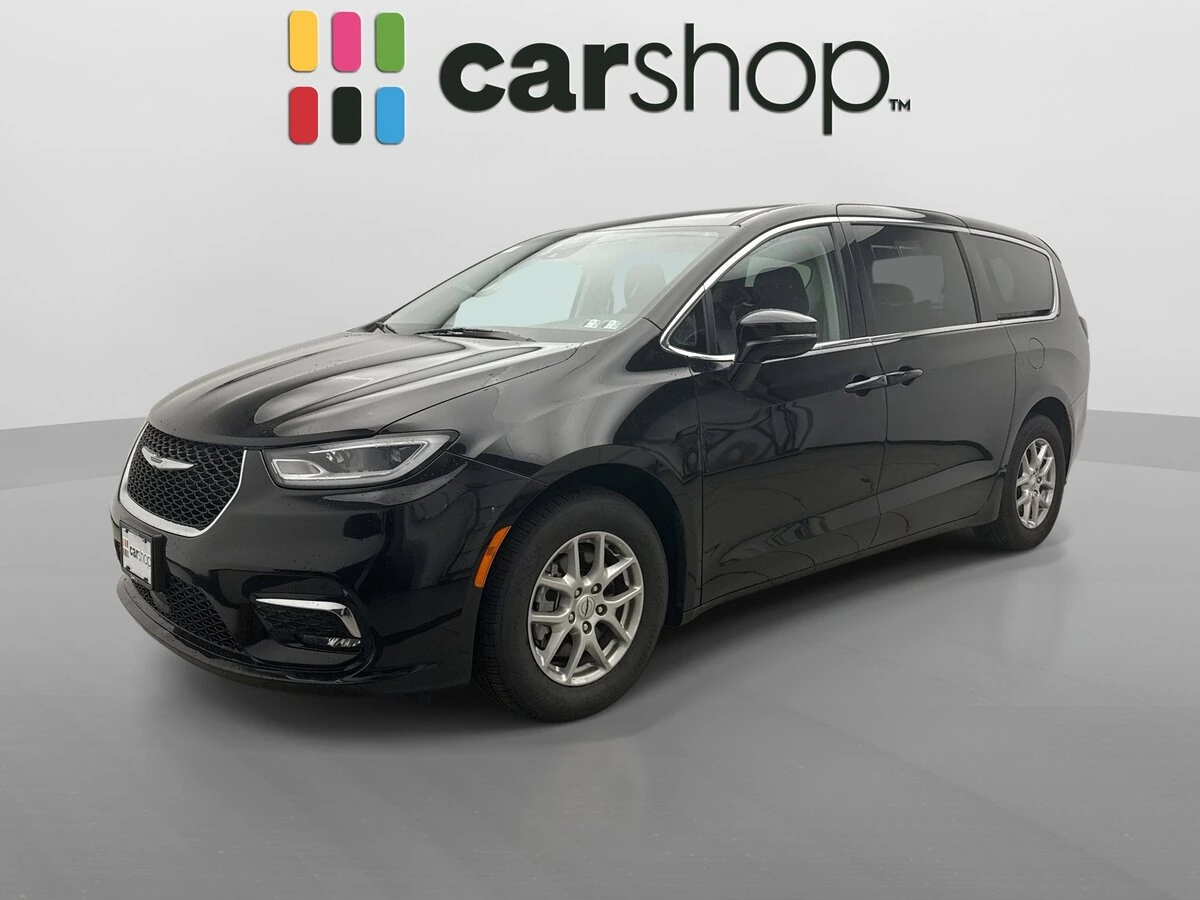 2024 Chrysler Pacifica Touring L's photo