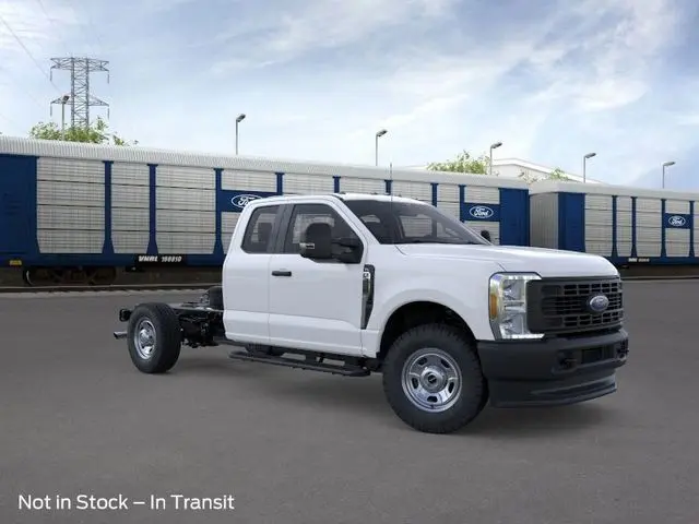 2026 Ford F-350 Super Duty Chassis Cab XL's photo
