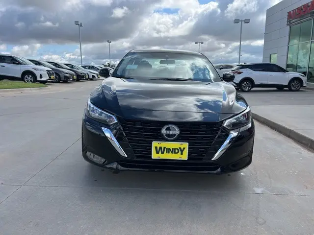 2025 Nissan Sentra SV photo 2