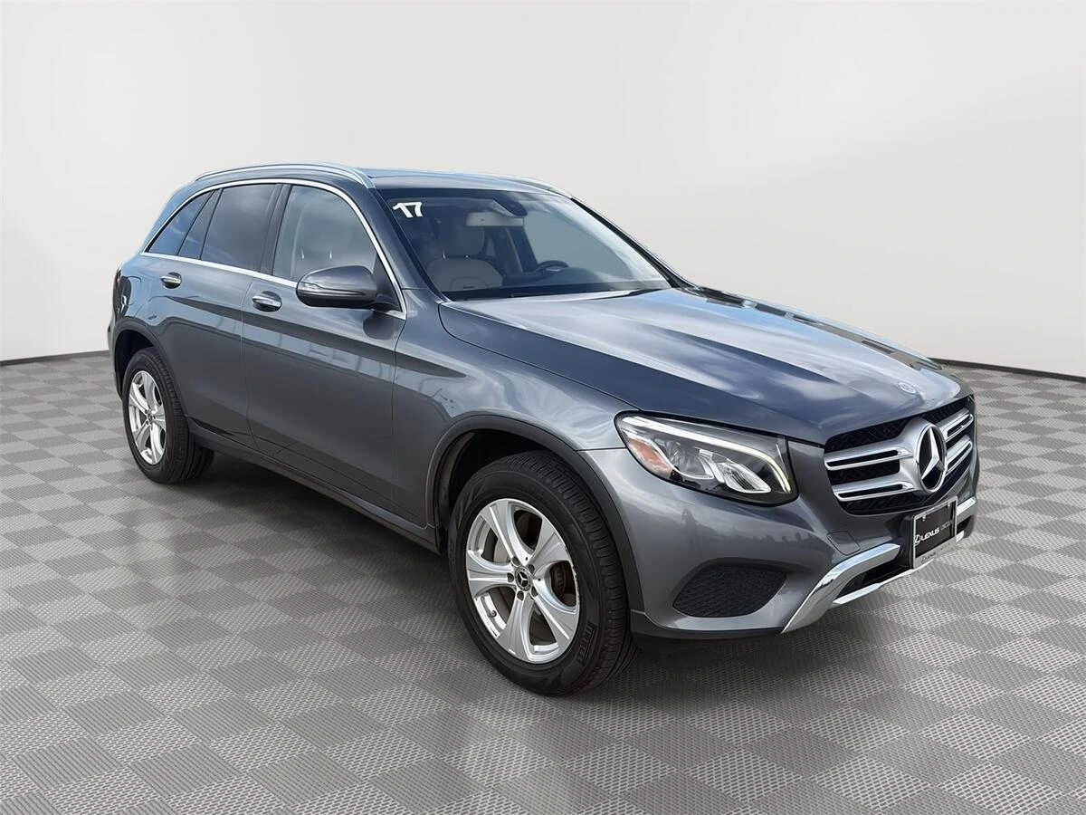 2017 Mercedes-Benz GLC GLC300 4MATIC's photo