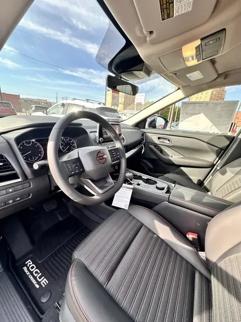 2026 Nissan Rogue SV photo 21