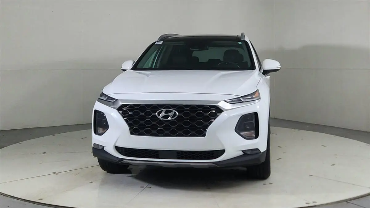 2020 Hyundai Santa Fe SEL photo 2